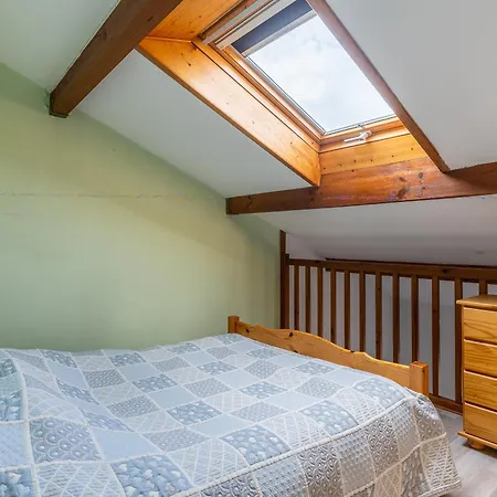 Holiday home Maison T2 Avec Mezzanine, Terrasse Et Parking A 300m De La - - Fr-1-521-214